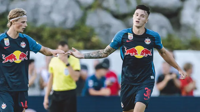 Dua Raksasa Liga Inggris Berebut Striker Slovenia!