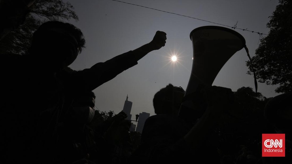 Polisi Bantah Tembak Pendemo di Polres Jaktim