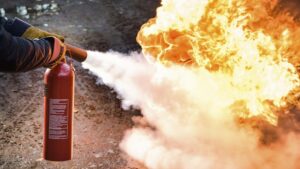 Rumah Koordinator Demo Pati Dibakar Polisi Buru Pelaku