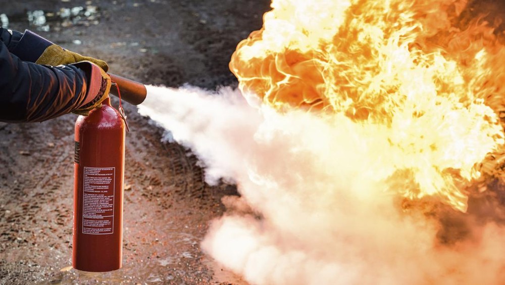 Rumah Koordinator Demo Pati Dibakar Polisi Buru Pelaku