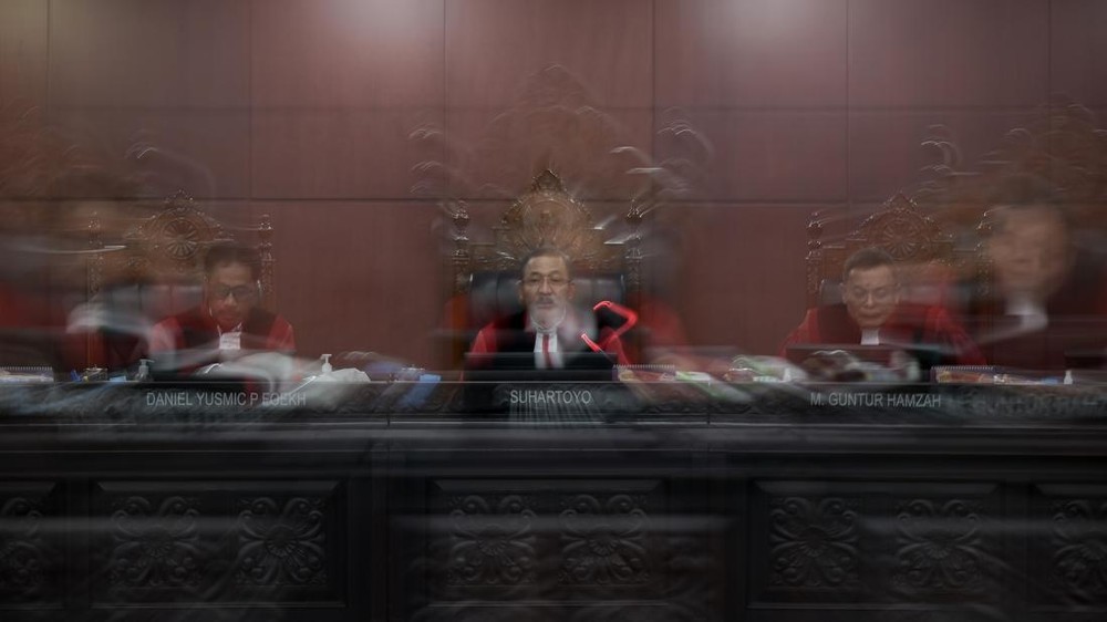 MK Tolak Uji Materi Larangan Nikah Beda Agama