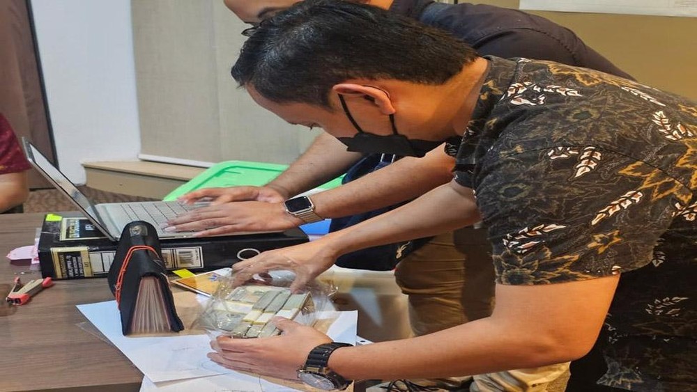 Kejagung Sita Miliaran Dolar di Kantor Samin Tan