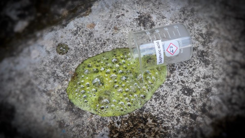 Waspada Teror Air Keras Meluas di Nusantara