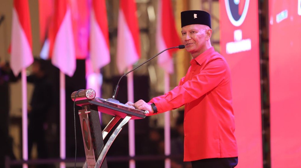 Syaifuddin Zuhri Nahkodai DPRD Surabaya