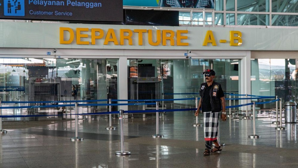 Belasan Calon Haji Ilegal Terjaring Imigrasi Bali