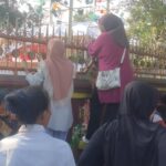 Warga Lampung Berdesakan Demi Lihat Presiden