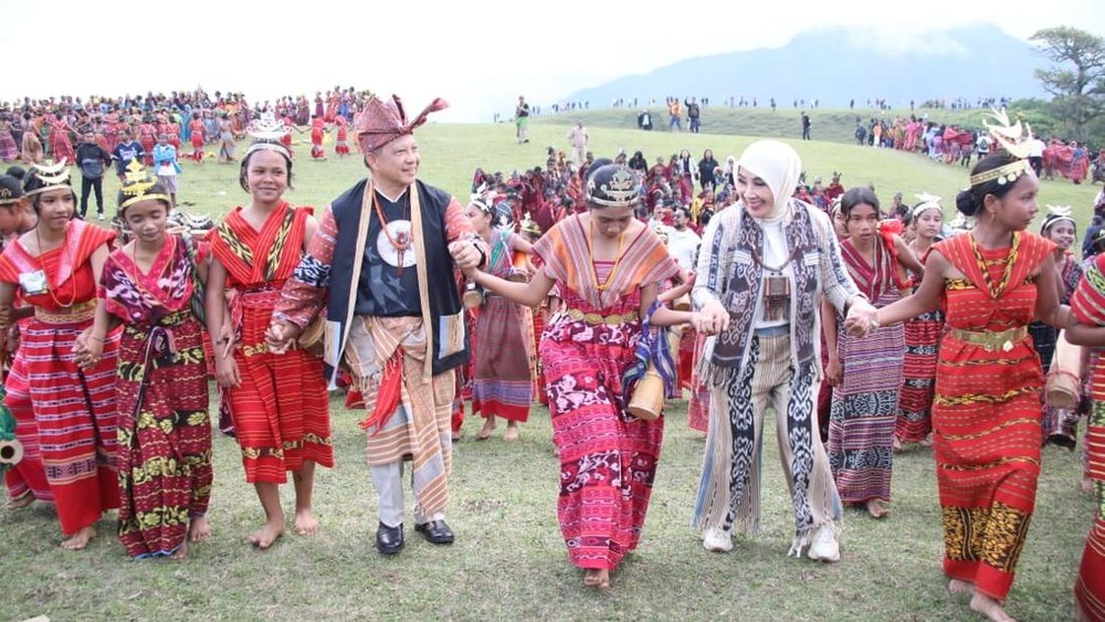 Tarian Persahabatan Warnai Festival Fulan Fehan 2026