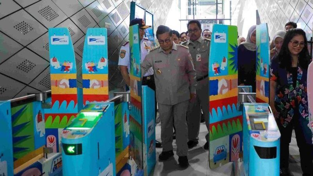 DKI Kaji Perluas Penerima Transportasi Umum Gratis