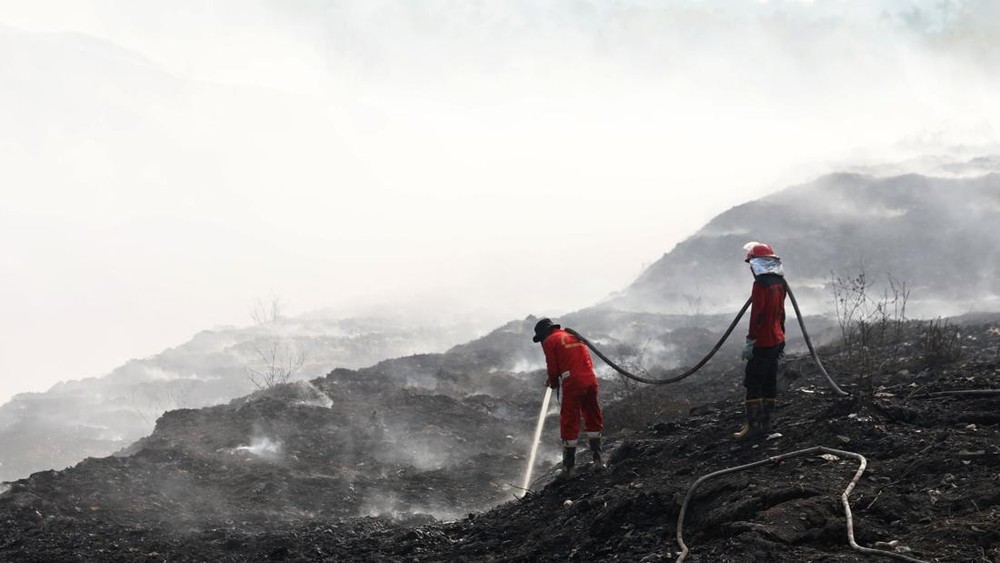 Lahan Sementara Sampah Solusi TPA Jatiwaringin